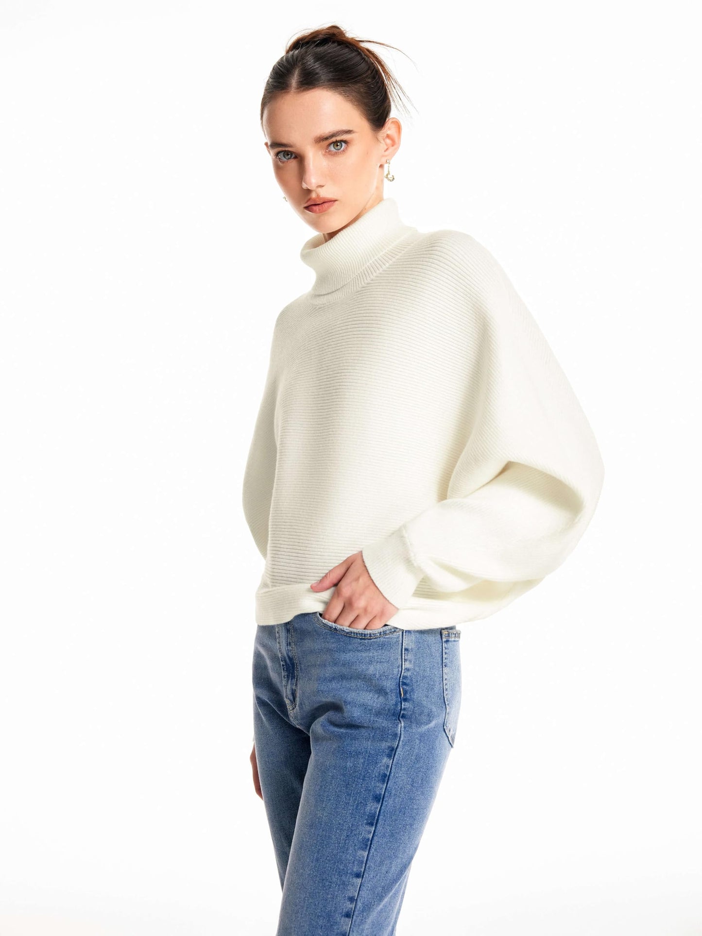 CIDER Women’s Turtleneck Long Sleeve Oversized Trendy Pullover Sweater Jumper Fall Tops: Ivory, M